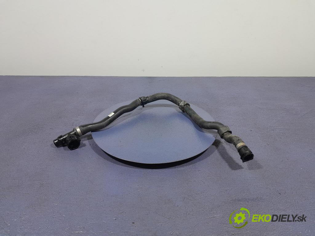 Bmw M4 2025 trubka Chladič: 8096444