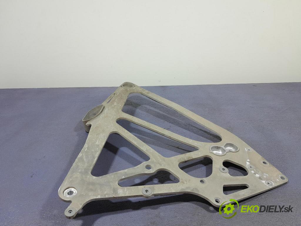Bmw M4 2025 kryt Motor: 9504173