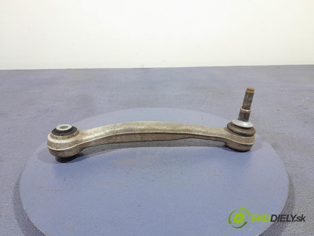 Bmw M4 2025 zad v pravo: 9504612