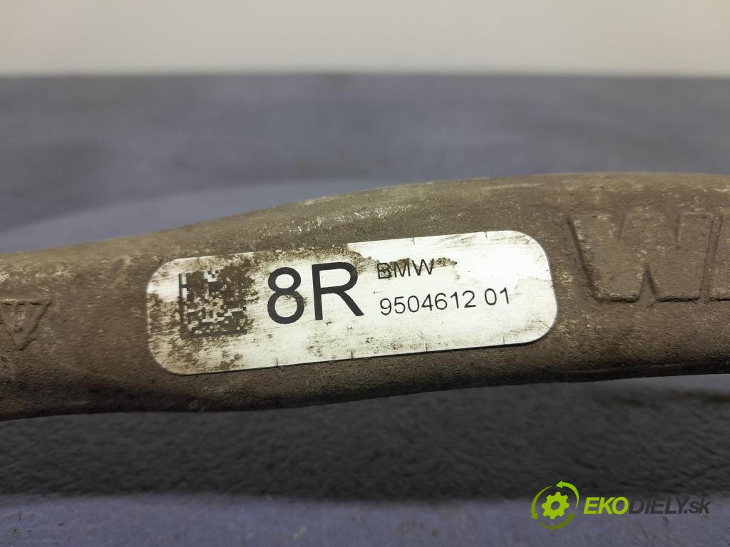 Bmw M4 2025 zad v pravo: 9504612