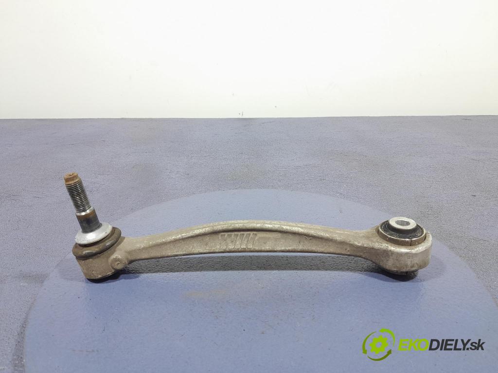 Bmw M4 2025 zad v pravo: 2284777