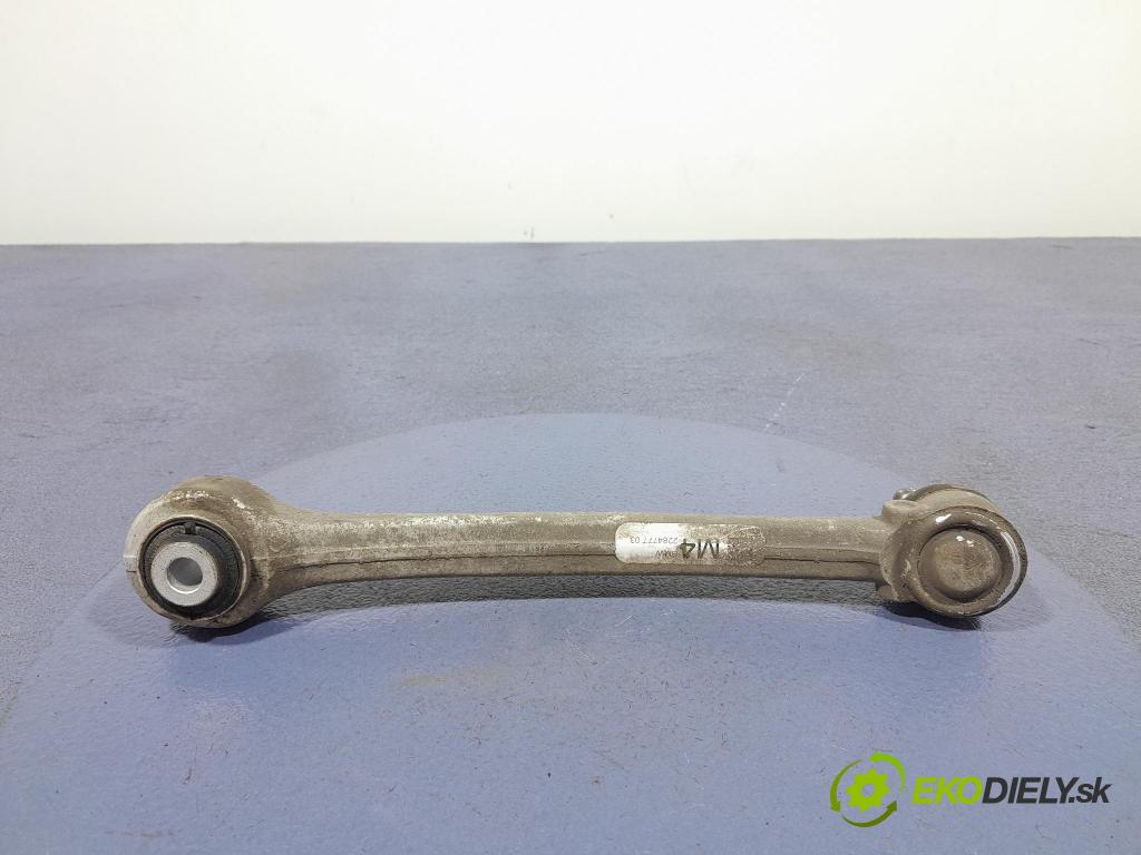 Bmw M4 2025 zad v pravo: 2284777