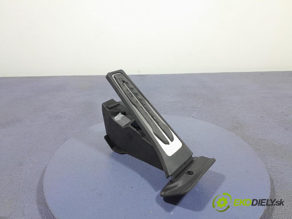 Bmw M4 2025 pedal Plyn: 5A47458