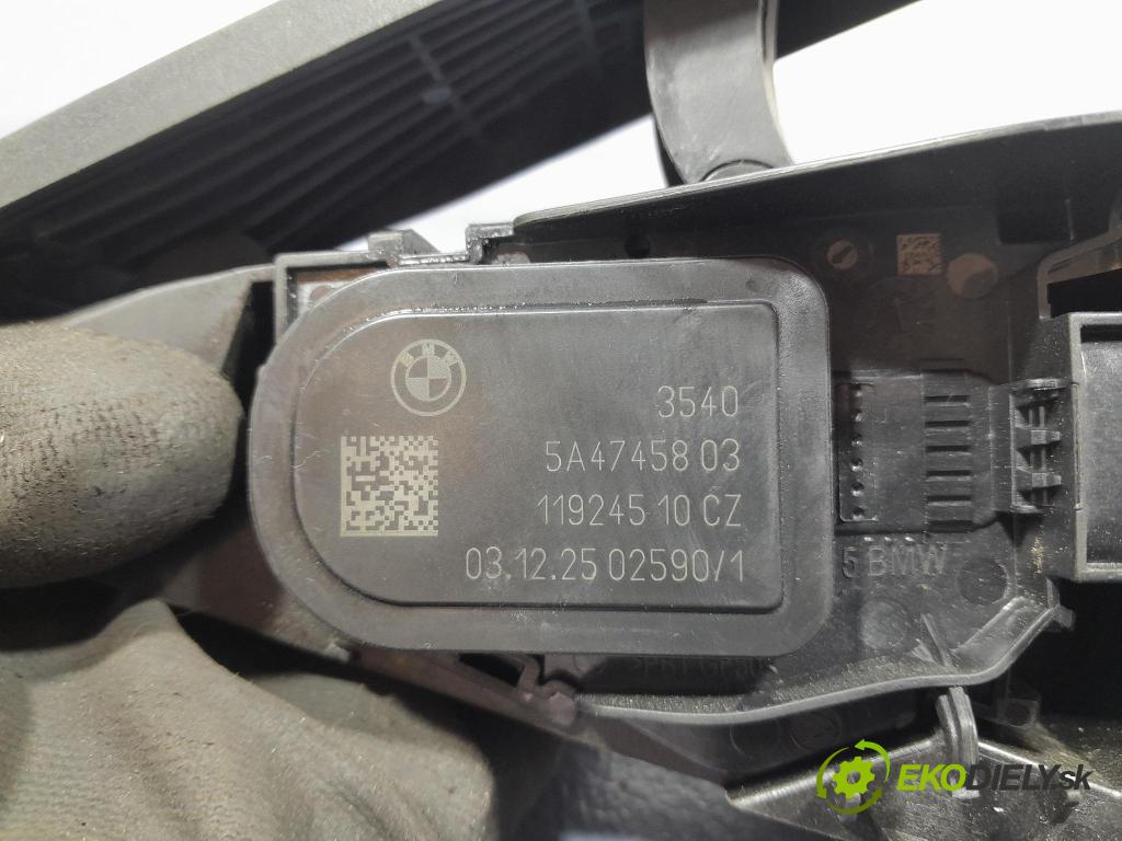 Bmw M4 2025 pedal Plyn: 5A47458