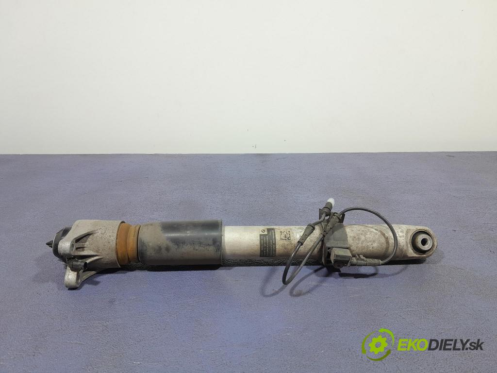 Bmw M4 2025 tlmič zad Správny.: 8091380