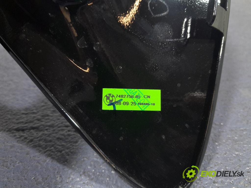 Bmw M4 2025 lišta Dekoratívne: 7482756