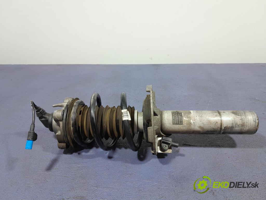 Bmw M4 2025 tlmič Predné Správny.: 8091356