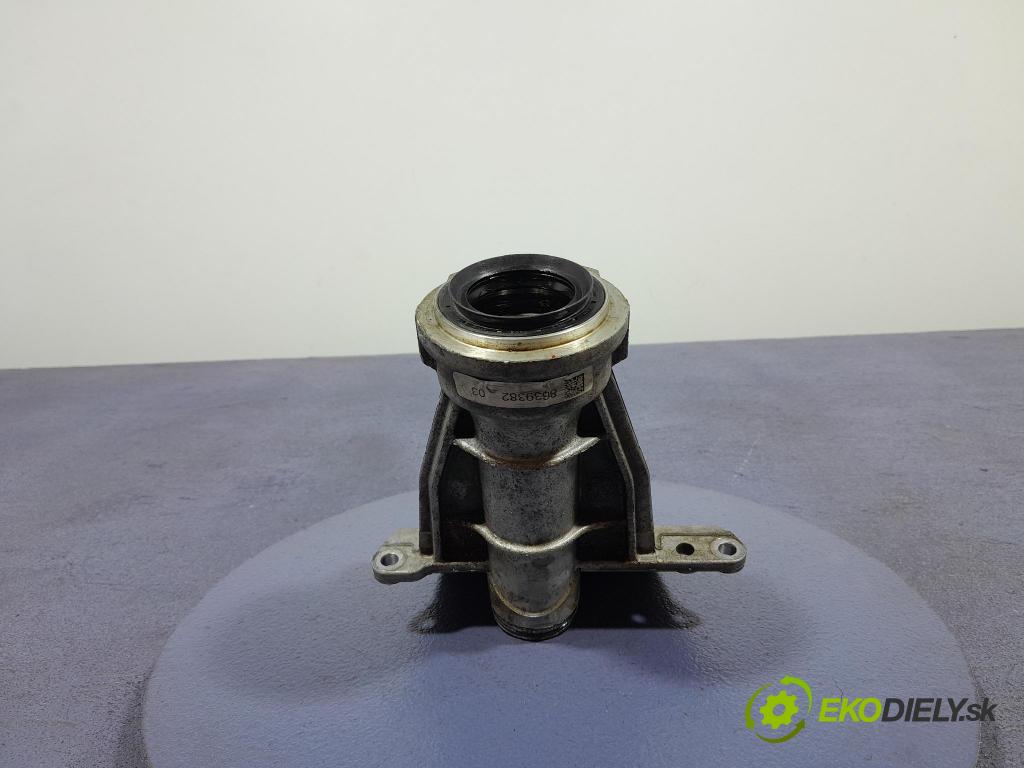 Bmw M4 2025 poloos Prava: Predné 8639382