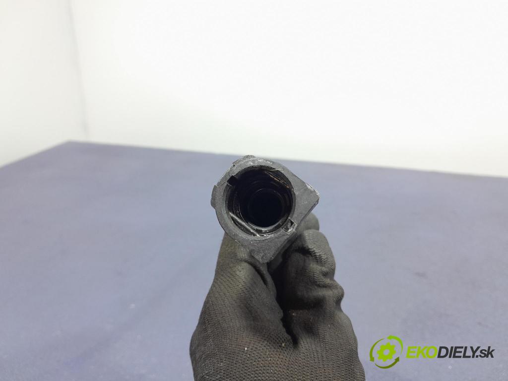 Bmw M4 2025 rúrka Chladič: 8088989