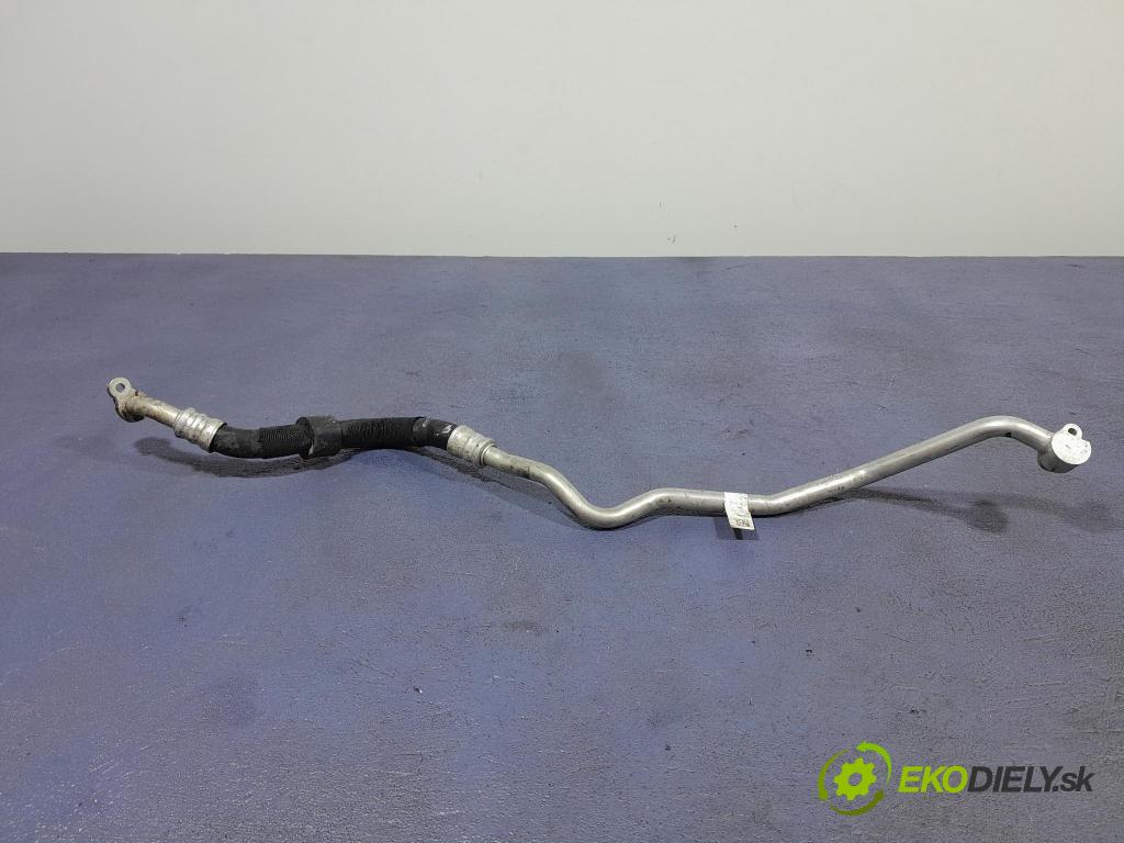 Bmw M4 2025 rúrka Chladič: 8848388