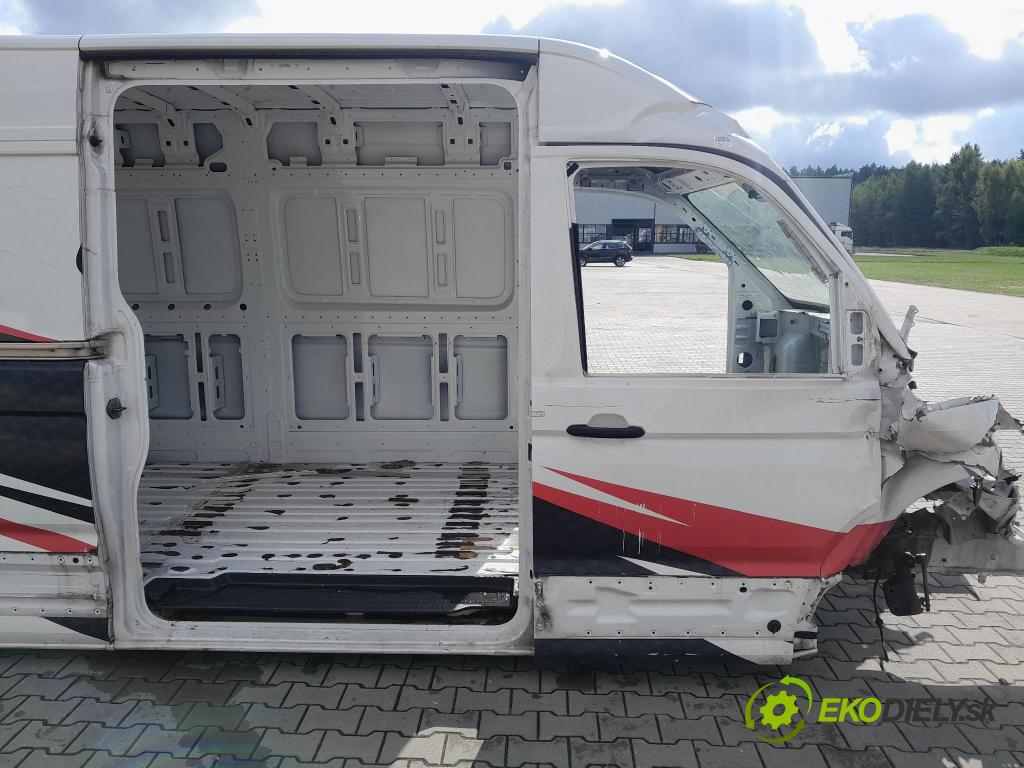 Vw Crafter 2023 Strana: v pravo: