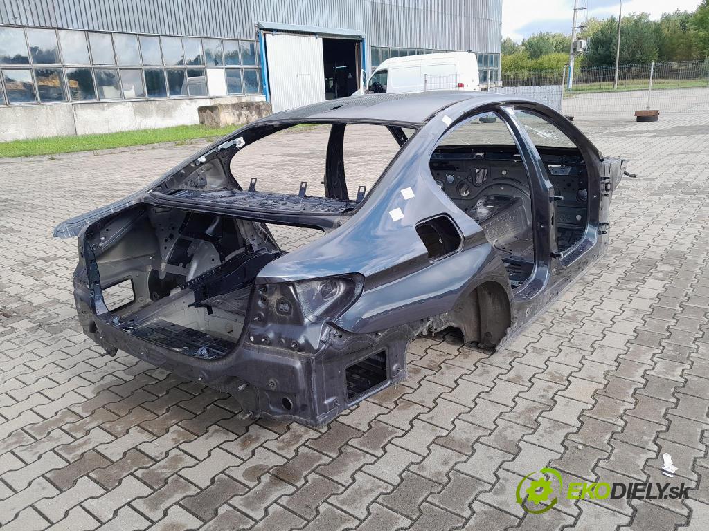 Bmw M5 2018 zad