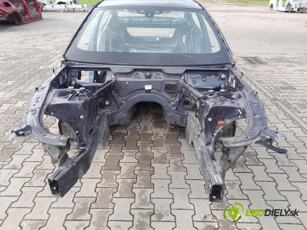 Bmw M5 2018 zad