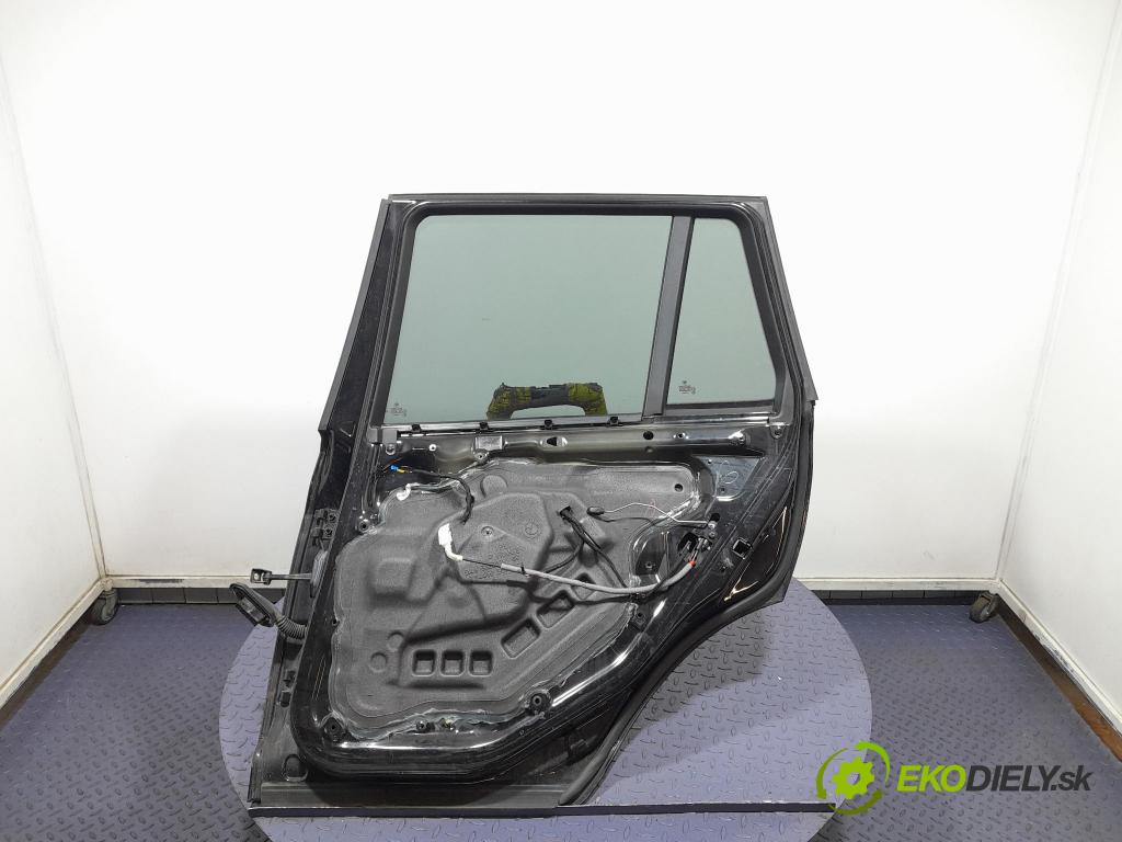 Bmw X3 2005 dvere zad pravé 