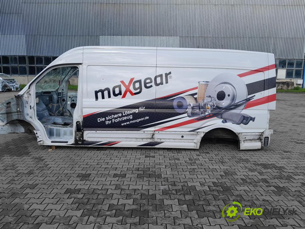 Vw Crafter 0 Strana: Vľavo: