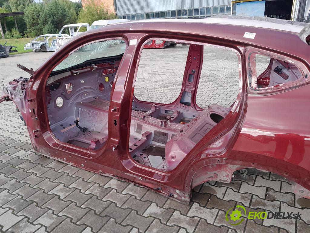 Bmw X4 0 Práh: Vľavo: