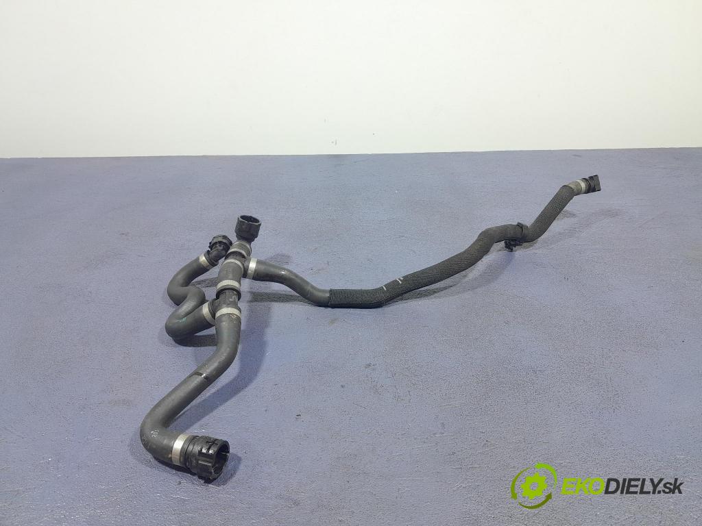 Bmw M4 2025 rúrka Chladič: 8096448