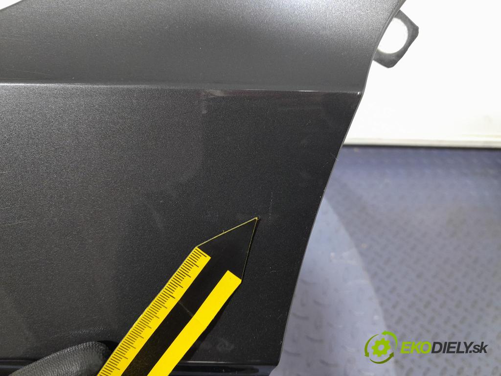 Vw Passat 2021 blatnik před Levý: