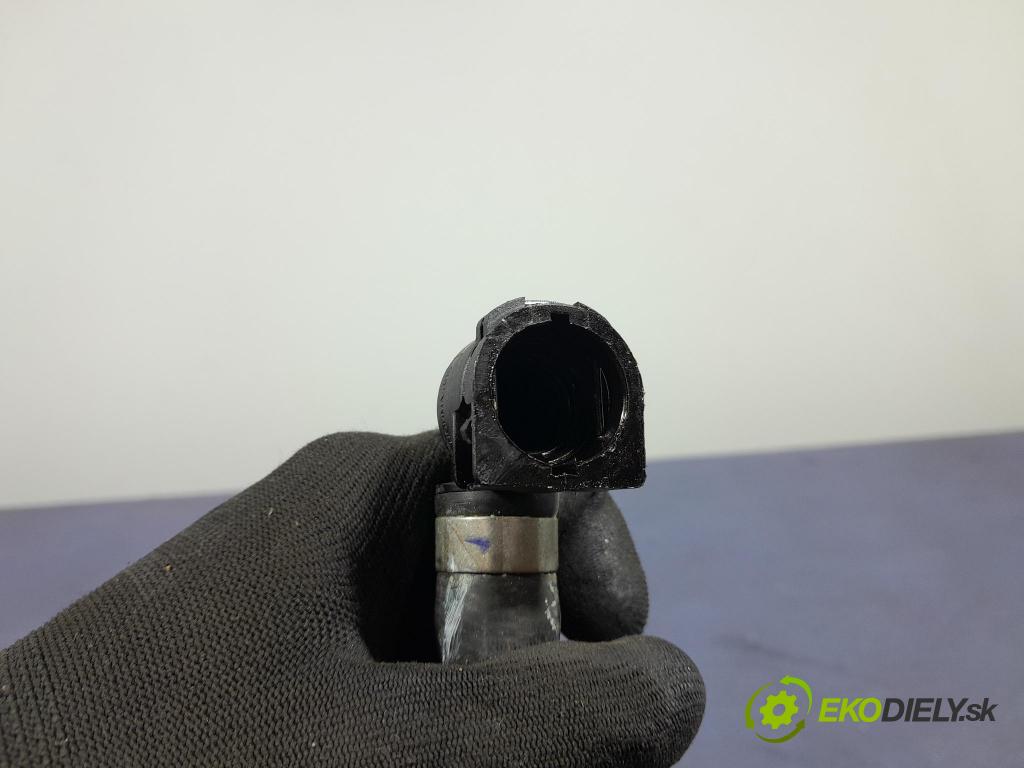 Bmw M4 2025 rúrka Chladič: 8746394