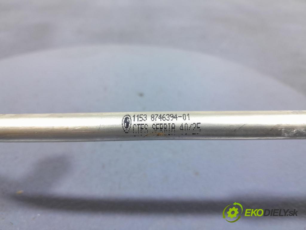 Bmw M4 2025 rúrka Chladič: 8746394
