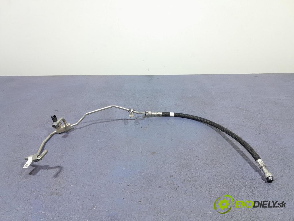 Bmw M4 2025 rúrka paliva 8088944