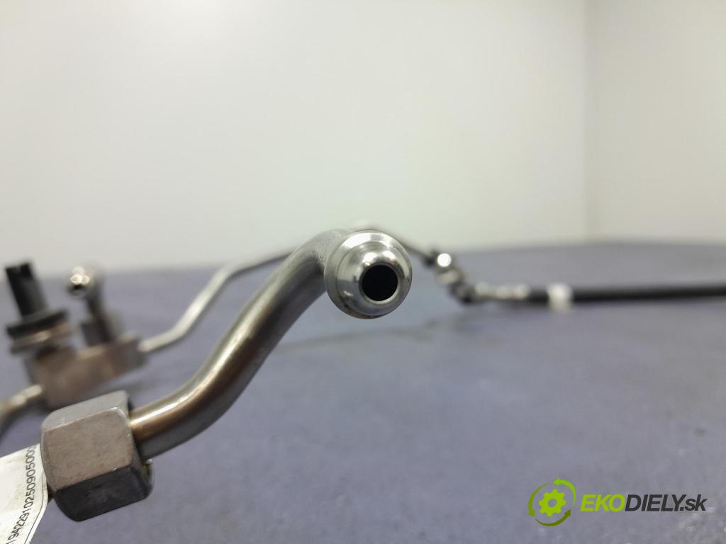 Bmw M4 2025 rúrka paliva 8088944
