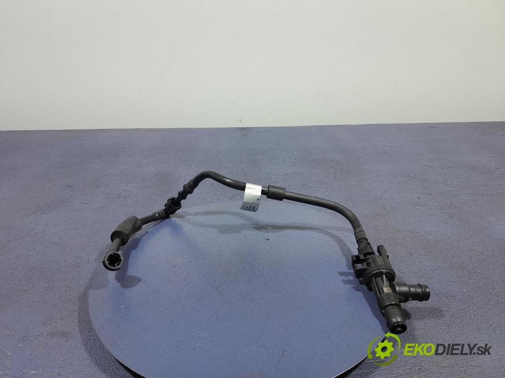 Bmw M4 2025 ventil Vákuum: 7643106