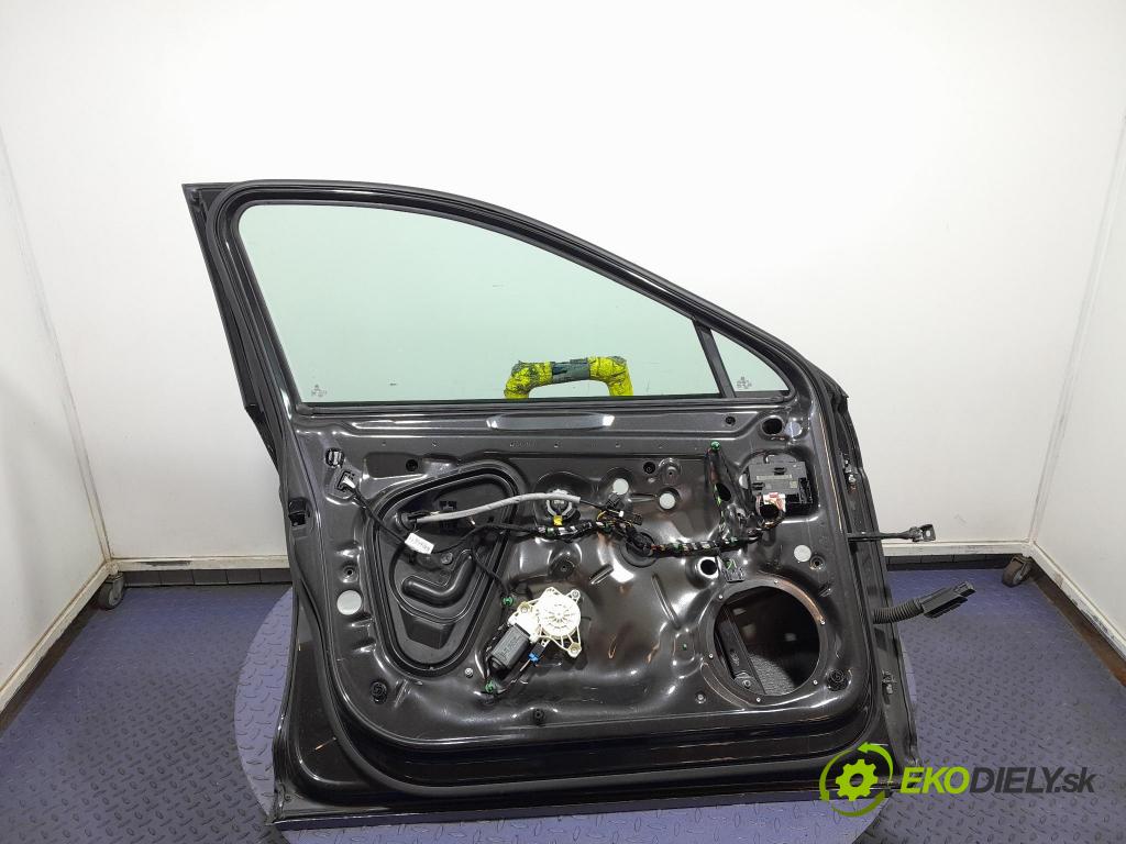 Vw Passat 2021 dveře před Vlevo, odjet: 