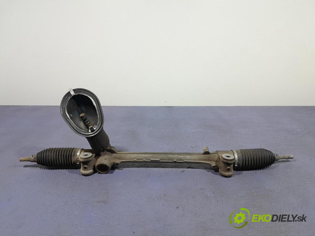 Toyota Yaris 2012 řízení volantu 23080702B