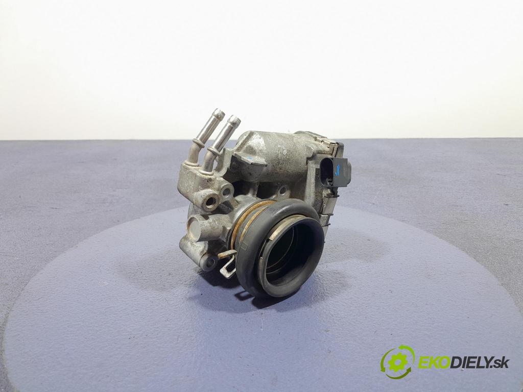 Toyota Yaris 2012 klapka 22030-0Q020