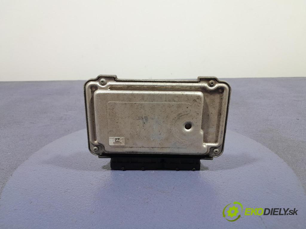 Toyota Yaris 2012 riadiaca jednotka Motor: 89661-0DF10