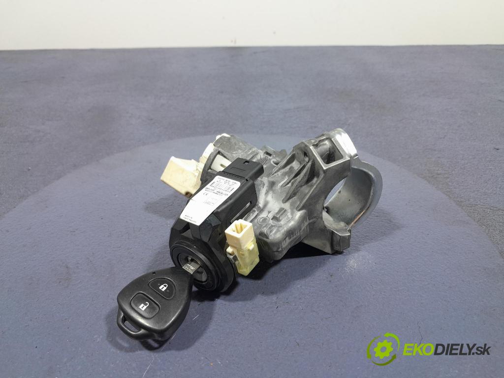 Toyota Yaris 2012 Spínač zapalování. 89783-0D050