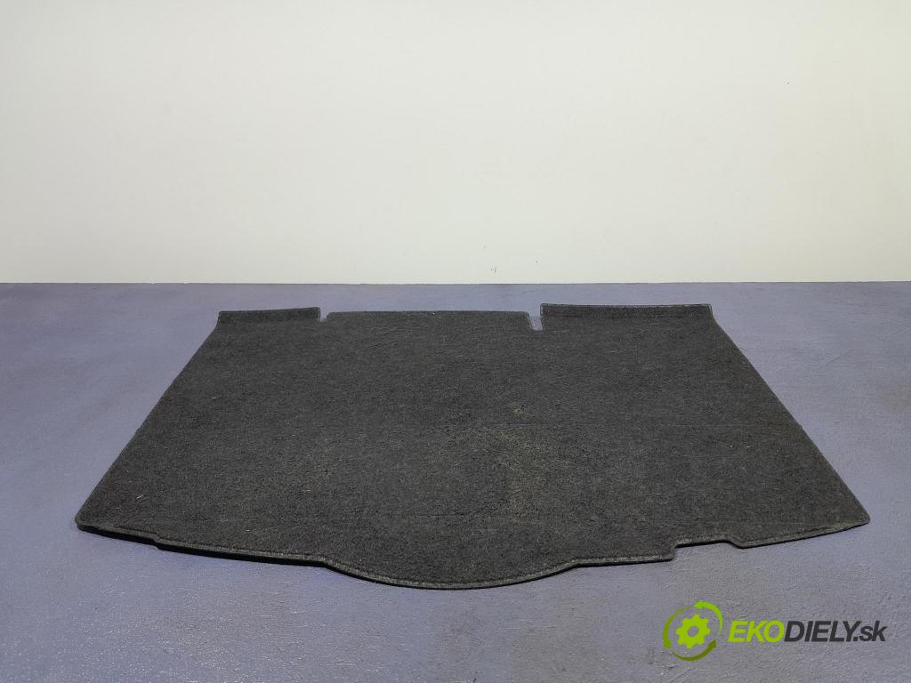 Toyota Yaris 2012 koberec do auta 64771-0D150
