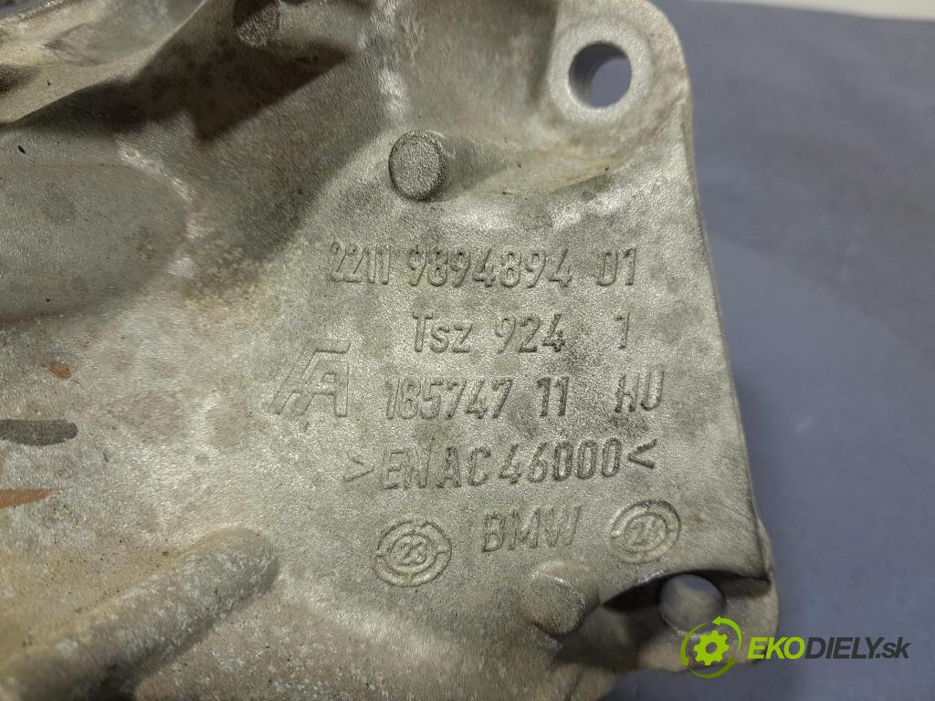 Bmw Seria 7 2023 Vankúš/: držiak Motor: 9894894