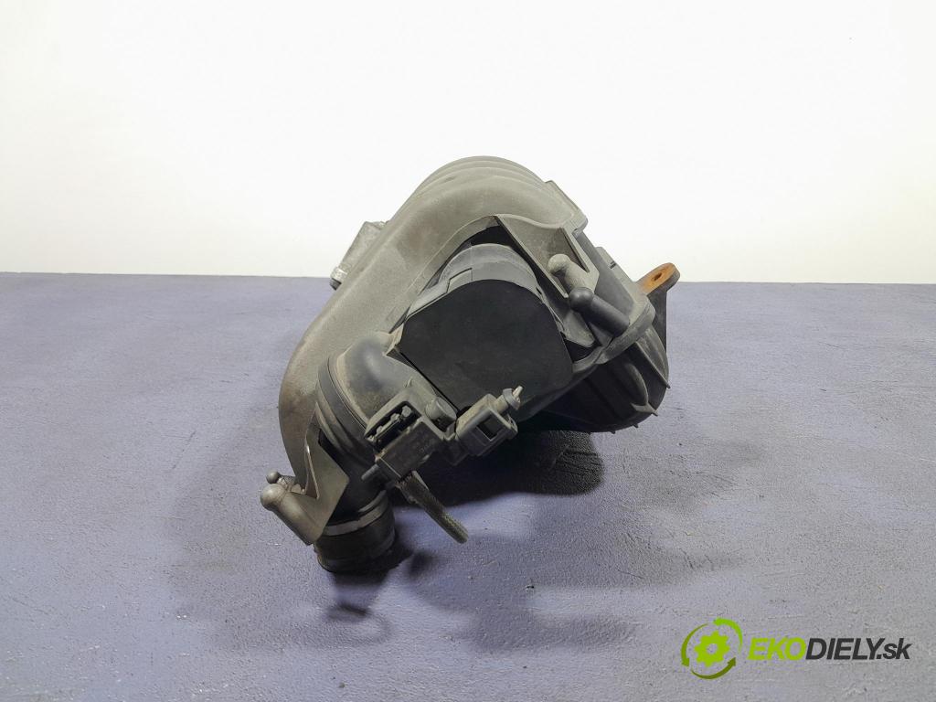 Seat Altea 2005 potrubí Sání: 06F133210K