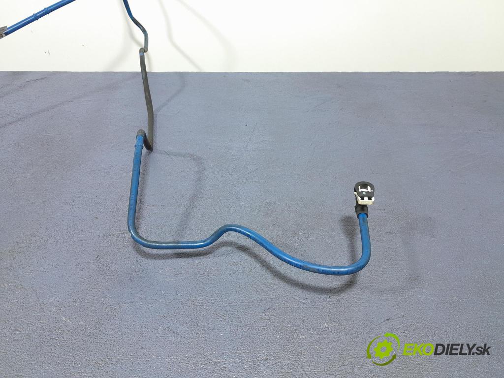 Bmw Seria 7 2023 rúrka paliva 7562200