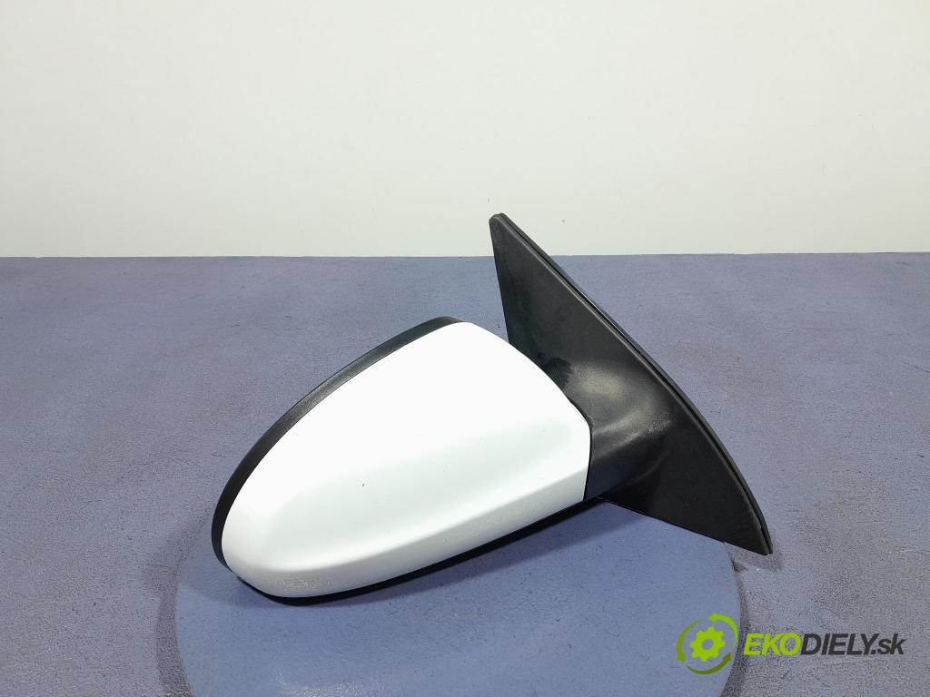 Kia Ceed 2008 zrkadlo pravé