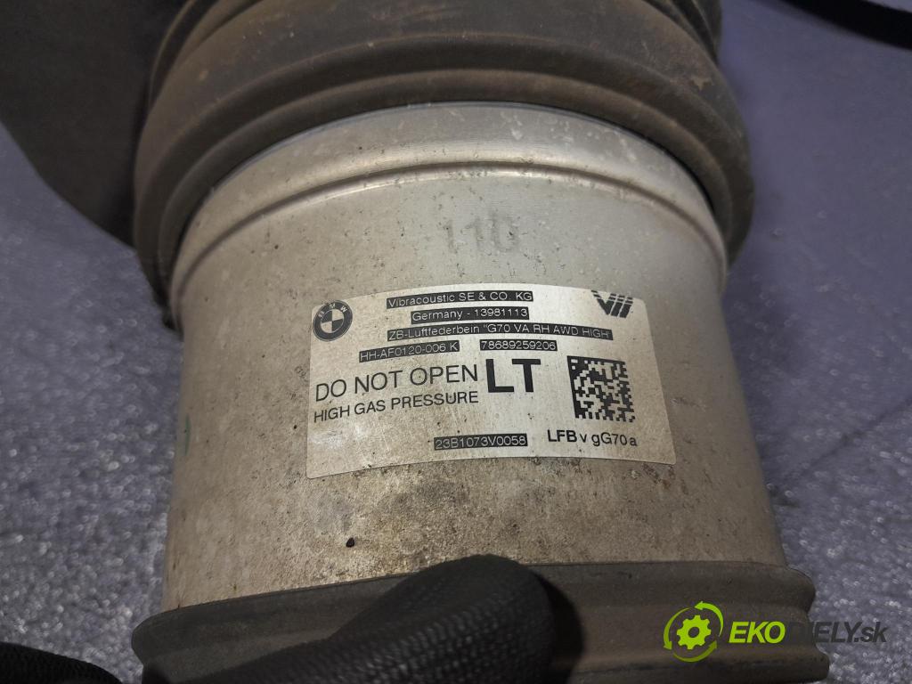 Bmw Seria 7 2023 tlmič Predné Správny.: 6892592