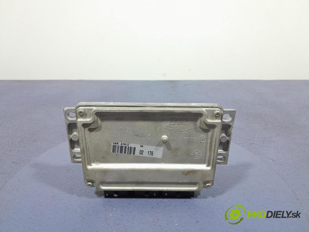 Peugeot 207 2007 riadiaca jednotka Motor: 9663380880