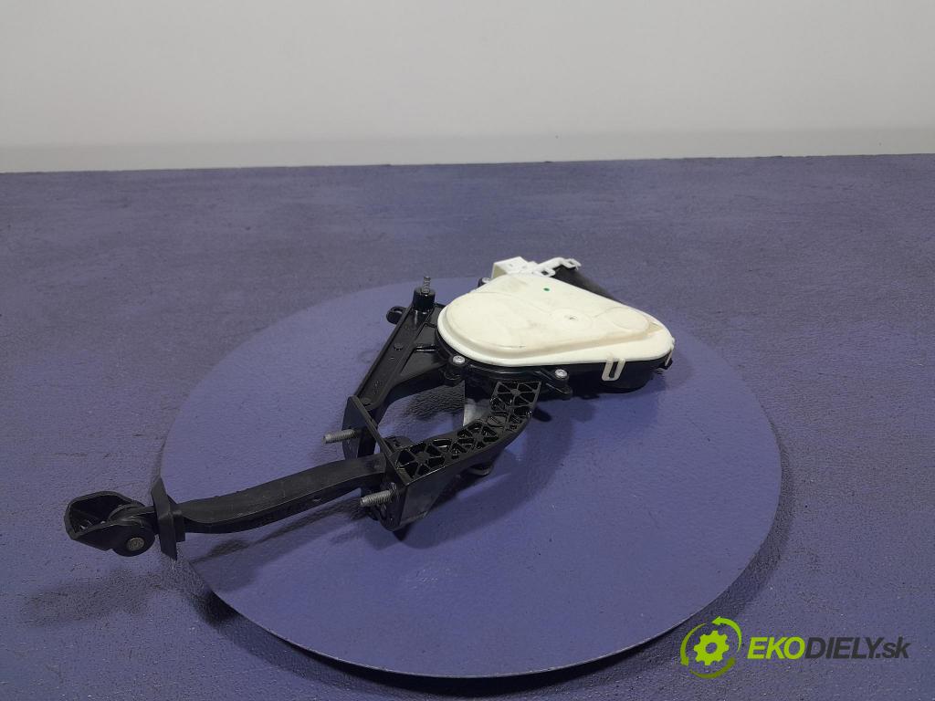 Bmw Seria 7 2023 zámok dvere Predné v pravo: 9883258