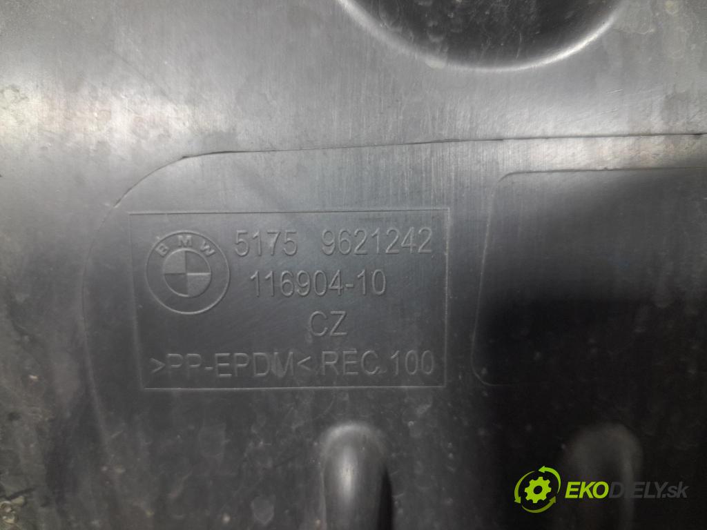 Bmw Seria 7 2023 Blatník: Plastové: Predné 9621242