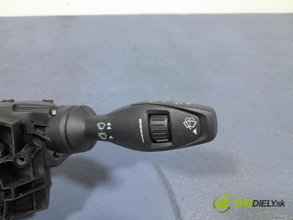 Ford Fiesta 2009 prepínač Komplex: 8A6T-13N064-AE