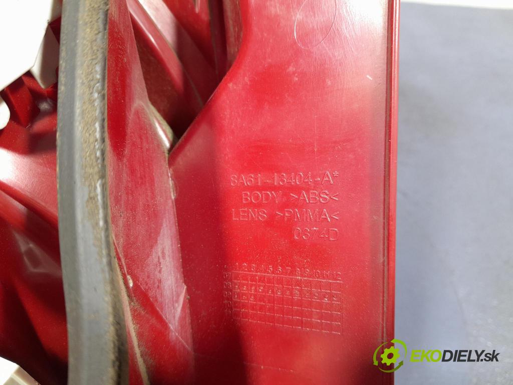 Ford Fiesta 2009 svetlo / reflektor zad Prava: Vonkajsia: 8A61-13404-A