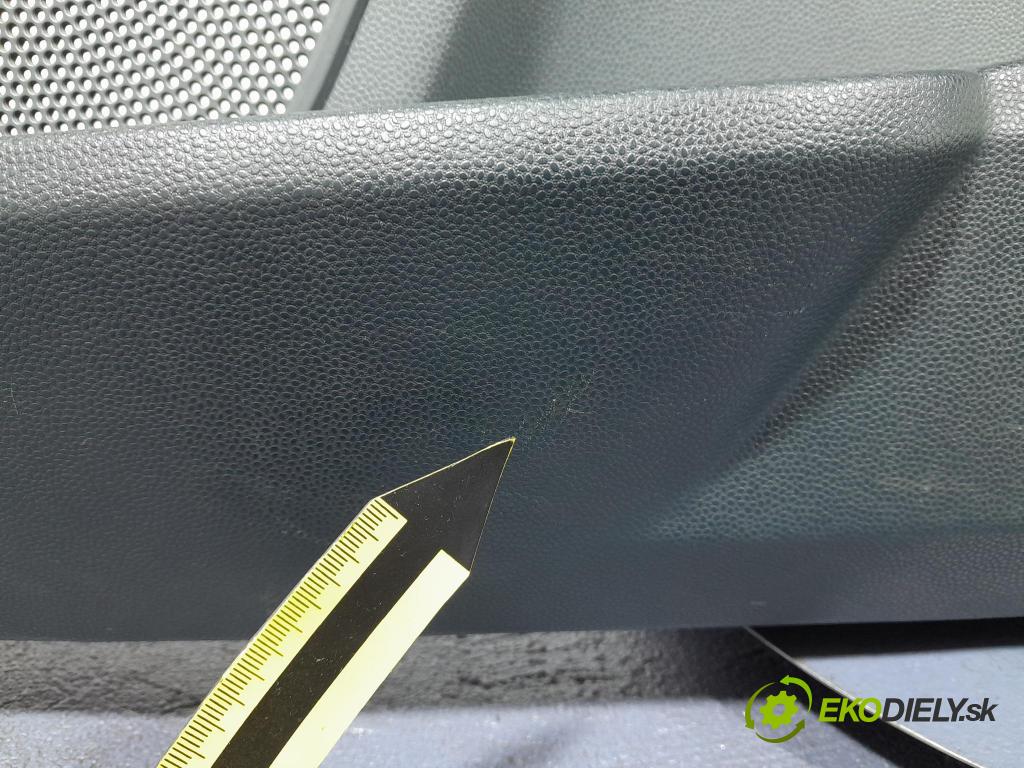 Ford Fiesta 2009 Čalounictví: dvere Predné Prava: