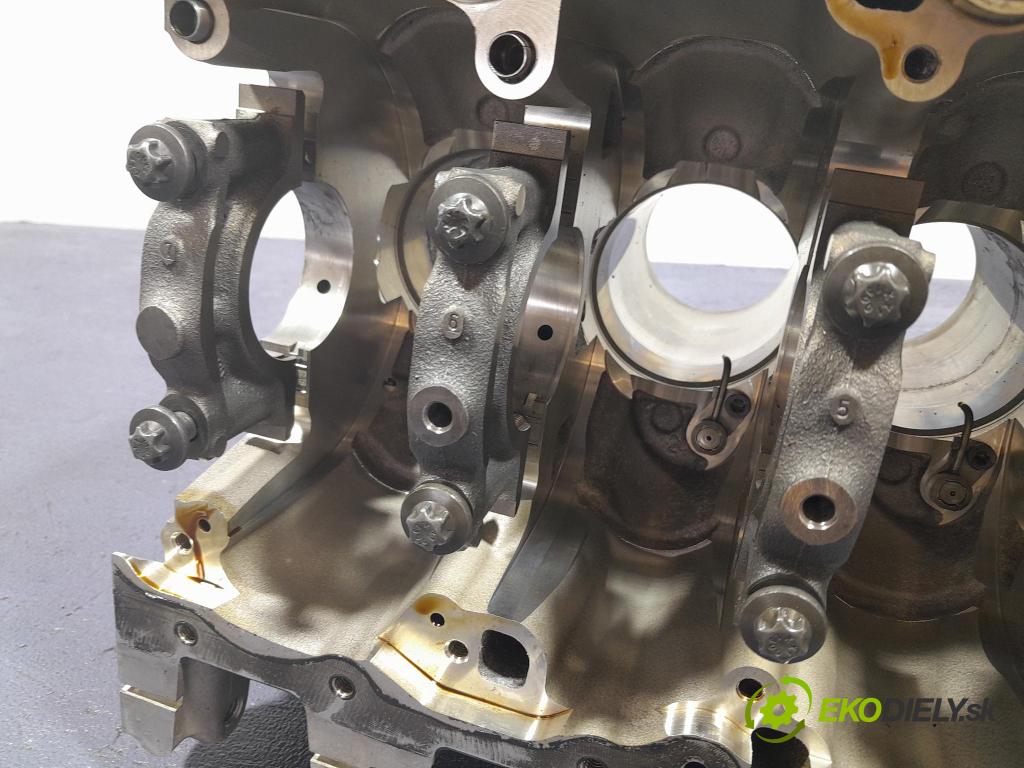 Bmw Seria 7 2023 Blok Motor: 9468996