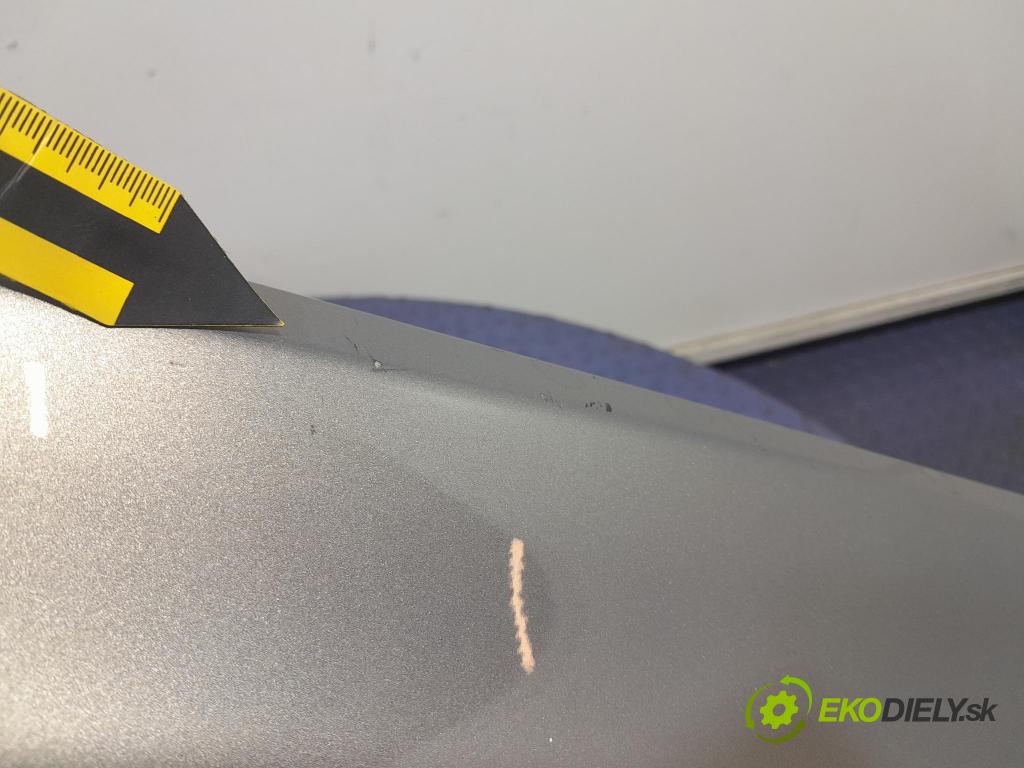 Bmw Seria 7 2023 blatník Predné v pravo: