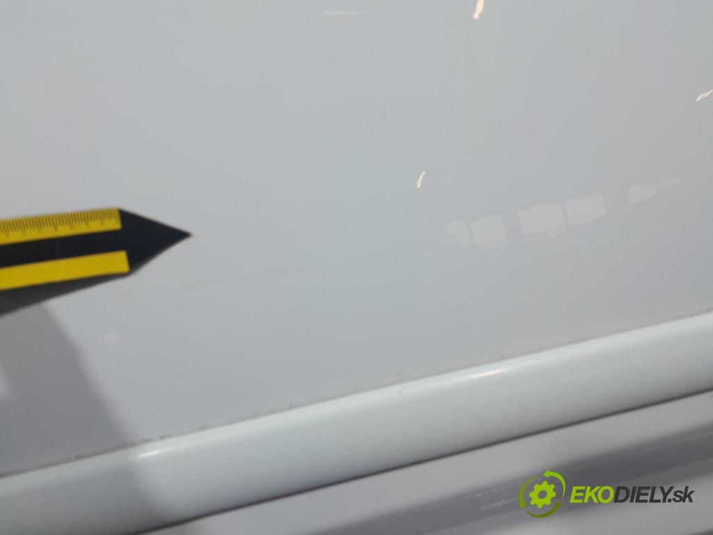 Kia Ceed 2008 dvere Predné Vľavo: