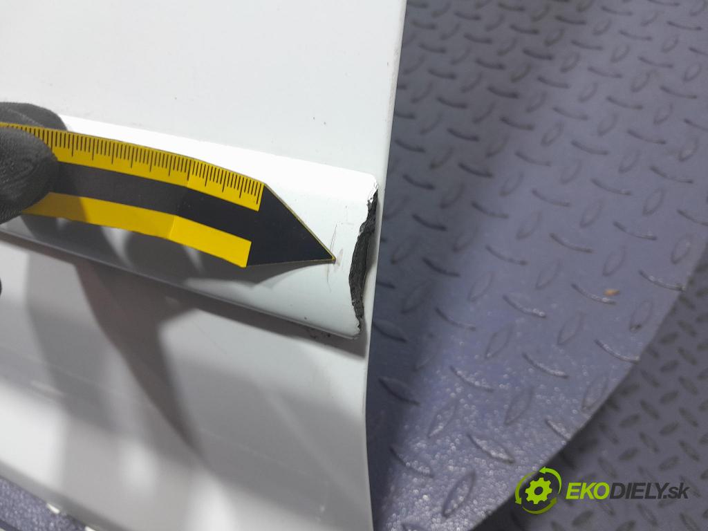 Kia Ceed 2008 dvere Predné Vľavo: