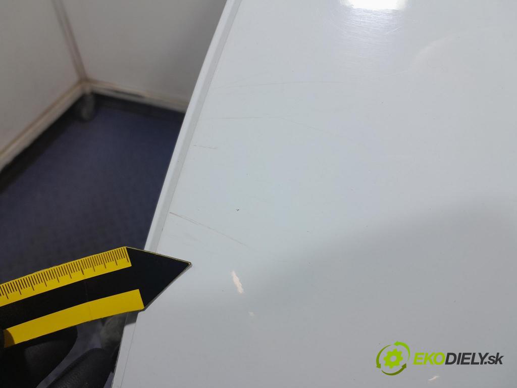 Kia Ceed 2008 dvere zad Vľavo: