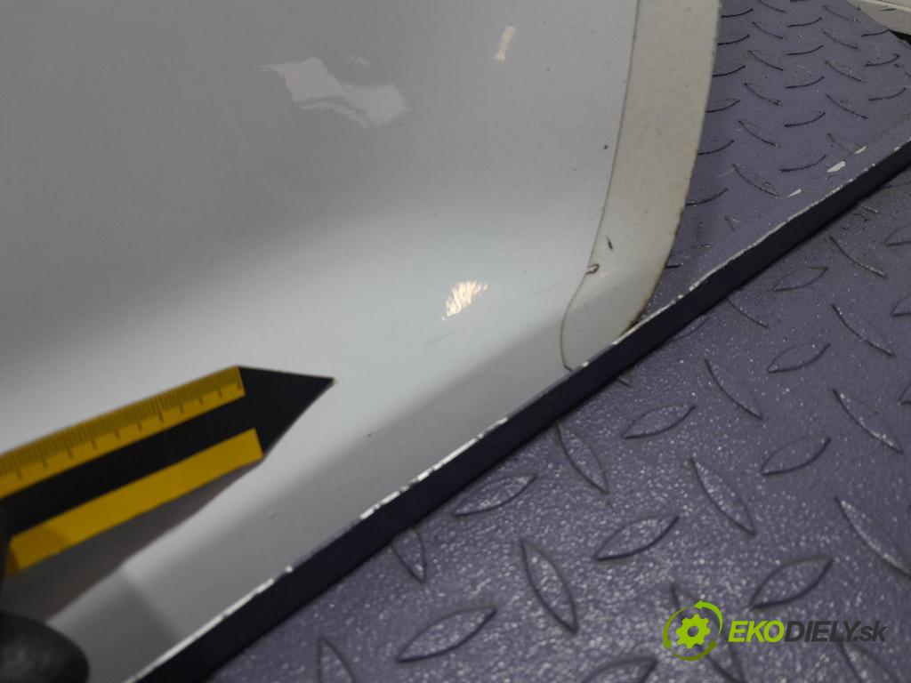Kia Ceed 2008 dvere zad Vľavo: